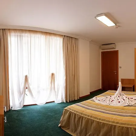Gt Emerald Resort & Spa Apartments