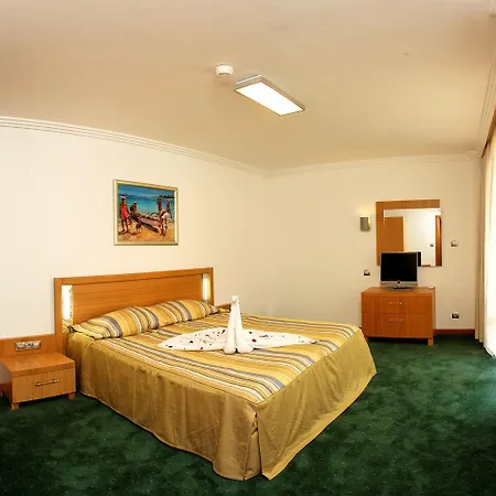 Apartmán Gt Emerald Resort & Spa Apartments *