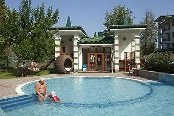 Gt Emerald Resort & Spa Apartments Apartmán