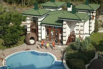 Gt Emerald Resort & Spa Apartments *