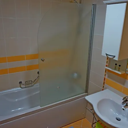 Apartmán Gt Emerald Resort & Spa Apartments *